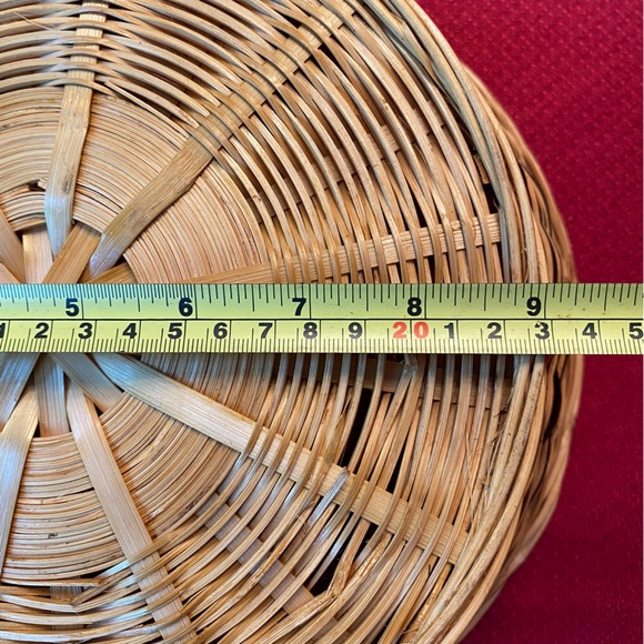 Vintage Two-tone Split Wicker Round Basket - Picture 6 of 7